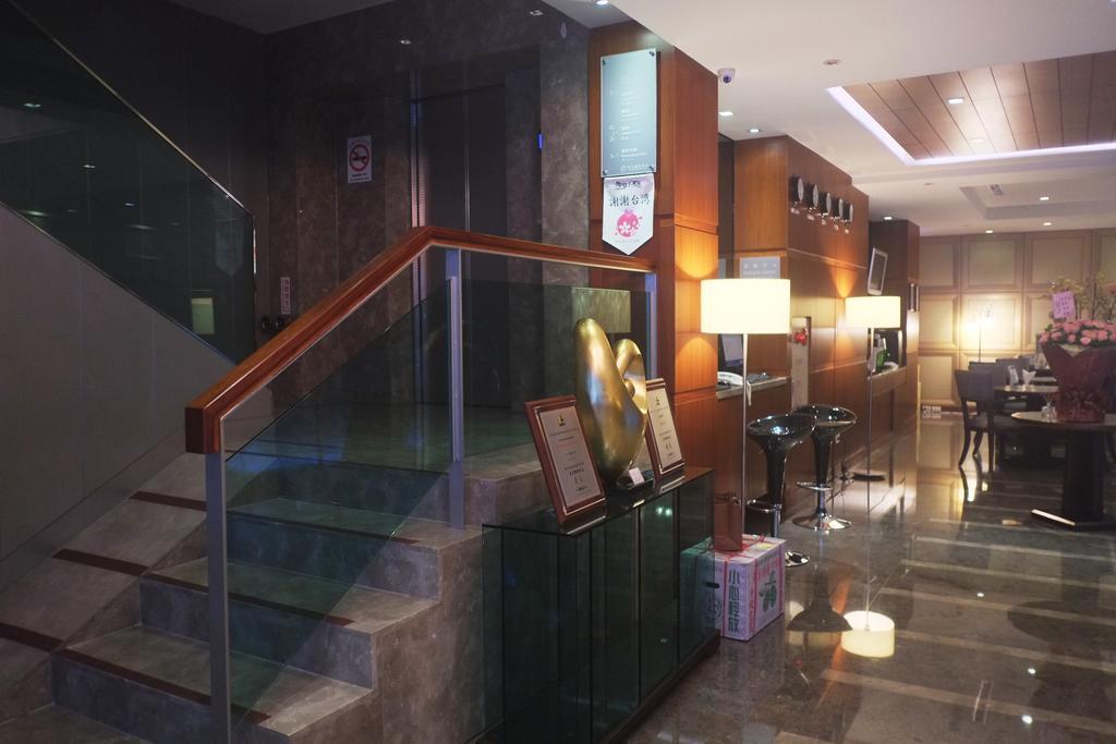 Tokyo International Hotel Тайбэй Экстерьер фото