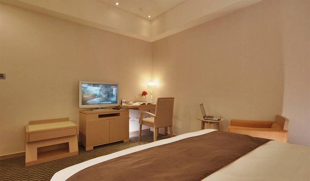 Tokyo International Hotel Тайбэй Экстерьер фото