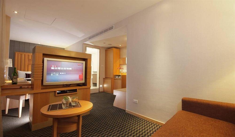 Tokyo International Hotel Тайбэй Экстерьер фото